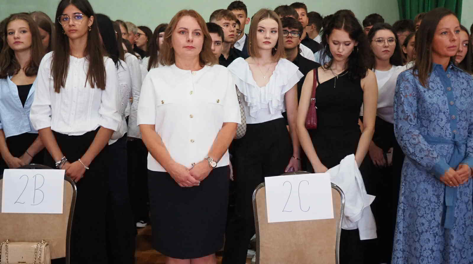 Zdjęcie Rozp roku 2025-2026 (30)7051baf9-50b0-4209-8721-dc067f803860.jpeg w galerii Uroczyste rozpoczęcie roku szkolnego 2025/2026